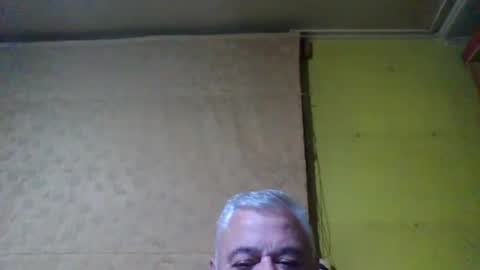 Snapshot of crmperez chatting on September 17, 1:53 am crmperez online show from September 17, 1:53 am