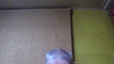 crmperez online show from November 26, 12:19 am