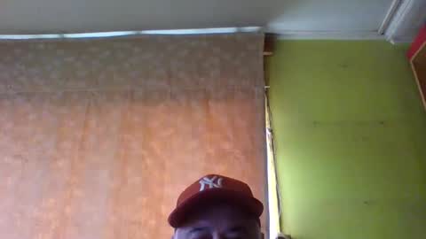 crmperez online show from December 4, 7:35 pm