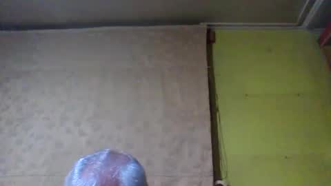 Snapshot of crmperez chatting on October 10, 2:28 am crmperez online show from October 10, 2:28 am