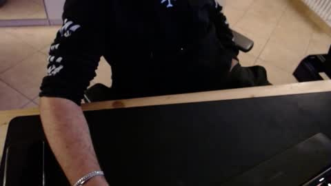 crocken_bisc online show from December 19, 8:48 pm