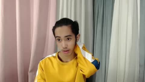crocodale online show from May 31, 12:37 pm