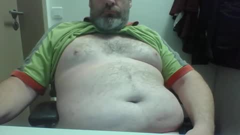 Snapshot of crouch1 chatting on October 20, 8:08 am Crouch1 online show from October 20, 8:08 am