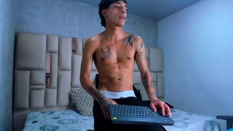 Croy online show from April 18, 7:07 pm