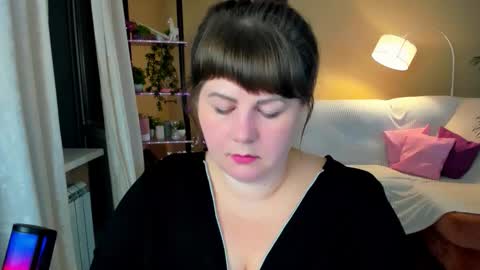 Snapshot of crystaalstaar chatting on September 30, 7:57 pm Anna online show from September 30, 7:57 pm