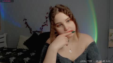 Chris online show from February 8, 8:20 am