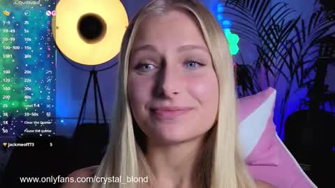 Snapshot of crystal_blond chatting on September 25, 8:16 pm Crystal online show from September 25, 8:16 pm