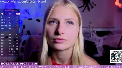 Snapshot of crystal_blond chatting on October 15, 8:09 pm Crystal online show from October 15, 8:09 pm
