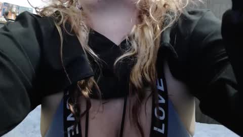 Crystal shadow online show from December 19, 1:01 am