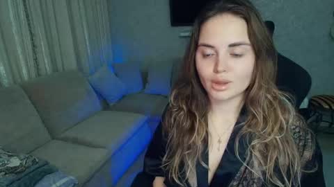 crystalemily online show from December 22, 8:15 pm