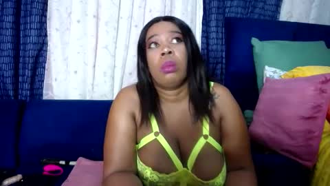 crystaljes online show from November 11, 7:38 pm