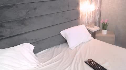 Crystal Woods online show from January 10, 3:48 pm