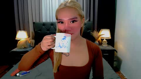 bea takashi  online show from April 5, 3:09 pm