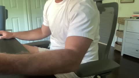 cuckgriff23 online show from May 28, 5:00 pm