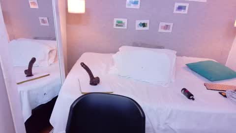 Snapshot of cuckoldlover69_ chatting on September 25, 1:40 pm cuckoldlover69_ online show from September 25, 1:40 pm