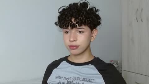 Cuddly online show from February 25, 4:25 pm