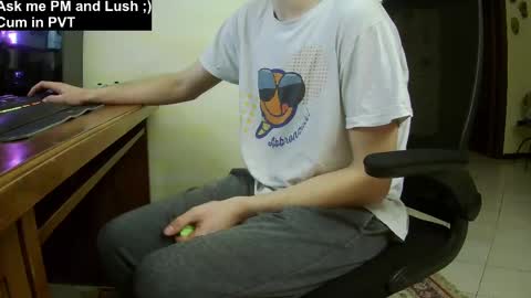 Snapshot of culonudo23 chatting on February 20, 5:09 pm Leo online show from February 20, 5:09 pm