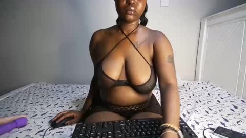 cum_central online show from December 22, 7:31 pm