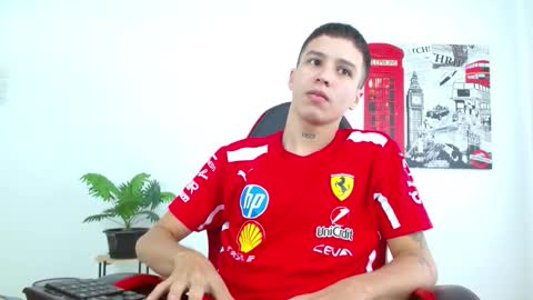 cumandres online show from November 13, 2:42 pm