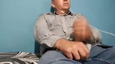 Snapshot of cumbian_chero chatting on February 9, 12:28 am cumbian_chero online show from February 9, 12:28 am