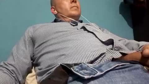 Snapshot of cumbian_chero chatting on February 26, 12:20 am cumbian_chero online show from February 26, 12:20 am