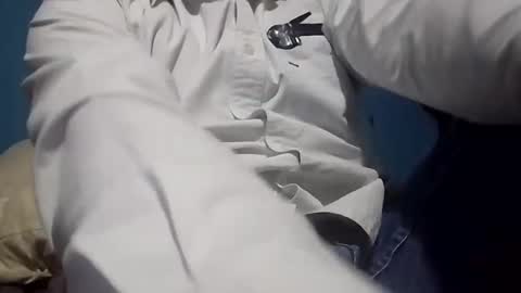 Snapshot of cumbian_chero chatting on March 3, 12:50 pm cumbian_chero online show from March 3, 12:50 pm