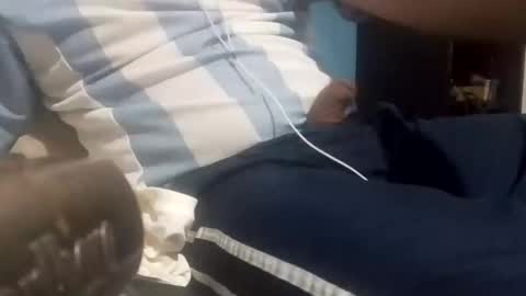 Snapshot of cumbian_chero chatting on October 12, 12:20 pm cumbian_chero online show from October 12, 12:20 pm