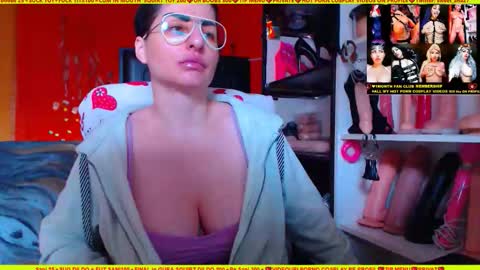Snapshot of cuminmenowbby chatting on September 26, 2:03 pm cuminmenowbby online show from September 26, 2:03 pm
