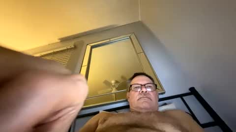 Snapshot of cumoftencumhard chatting on December 29, 6:03 am Johnny online show from December 29, 6:03 am