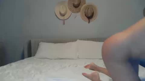 Snapshot of cumoncandy69 chatting on October 12, 5:33 am Cumoncandy69 online show from October 12, 5:33 am