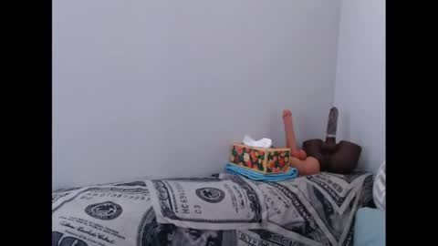 Nia Reese online show from March 25, 4:25 pm