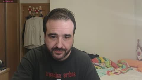 Snapshot of curiosillo1983 chatting on September 30, 7:57 pm curiosillo1983 online show from September 30, 7:57 pm