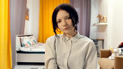 Kira online show from April 19, 3:13 pm