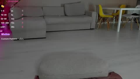 Snapshot of curlyanto chatting on September 13, 9:12 am Antonia online show from September 13, 9:12 am