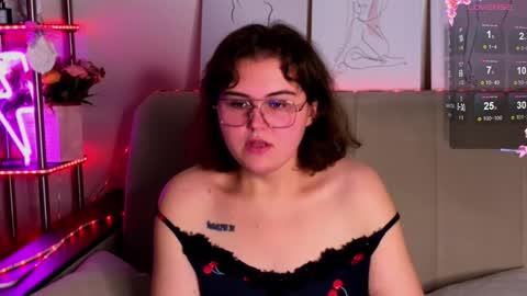 Snapshot of curvy_janie chatting on October 17, 8:07 am Jane online show from October 17, 8:07 am