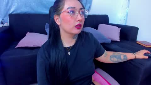 A online show from November 6, 2:47 am