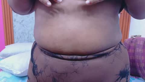 curvyhomebebe online show from April 19, 11:44 am