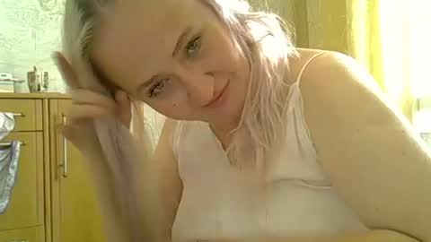 Curvy online show from June 30, 11:09 am