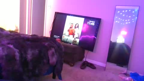 curvyychocolate online show from February 17, 5:44 pm