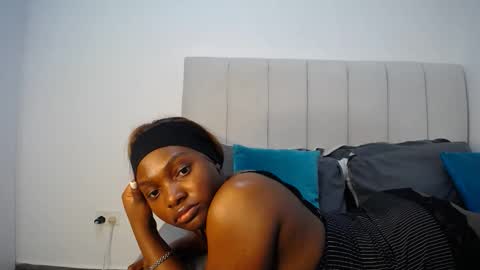 Snapshot of cute_ass18 chatting on September 29, 9:41 am Liya online show from September 29, 9:41 am