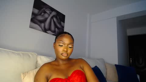 Snapshot of cute_ass18 chatting on February 10, 2:16 pm Liya online show from February 10, 2:16 pm