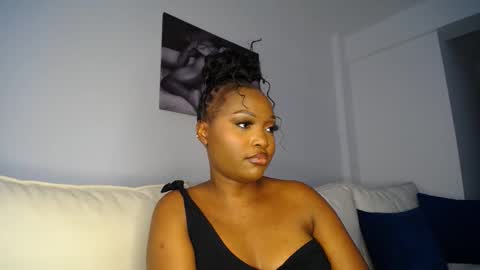 Snapshot of cute_ass18 chatting on March 6, 12:30 pm Liya online show from March 6, 12:30 pm