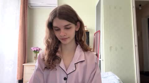 Snapshot of cute_kitte chatting on October 11, 6:51 am cute_kitte online show from October 11, 6:51 am
