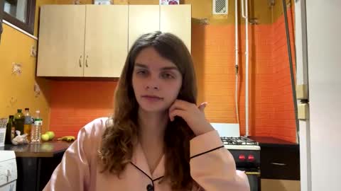 Snapshot of cute_kitte chatting on February 25, 9:48 pm cute_kitte online show from February 25, 9:48 pm