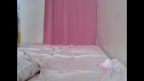 Snapshot of cute_lizah chatting on February 26, 4:52 am cute_lizah online show from February 26, 4:52 am