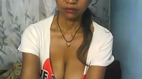 murielle online show from February 20, 12:25 pm
