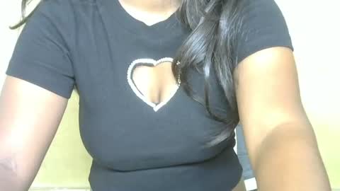 Snapshot of cute_payalji chatting on October 16, 2:00 am alia online show from October 16, 2:00 am