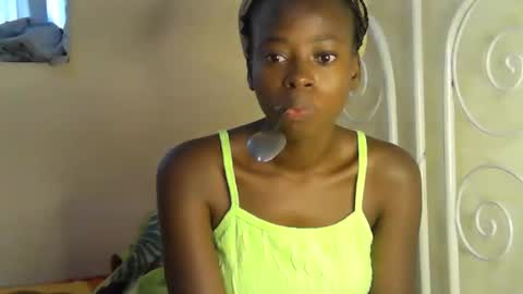 Snapshot of cute_sonny chatting on September 30, 6:35 am cute_sonny online show from September 30, 6:35 am