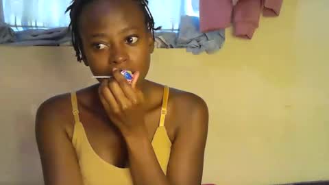 Snapshot of cute_sonny chatting on October 13, 6:48 am cute_sonny online show from October 13, 6:48 am