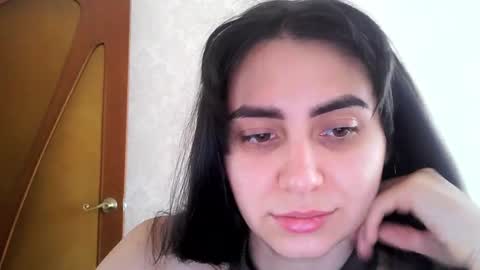 Snapshot of cute_strawberry_ chatting on September 13, 7:11 am cute_strawberry_ online show from September 13, 7:11 am